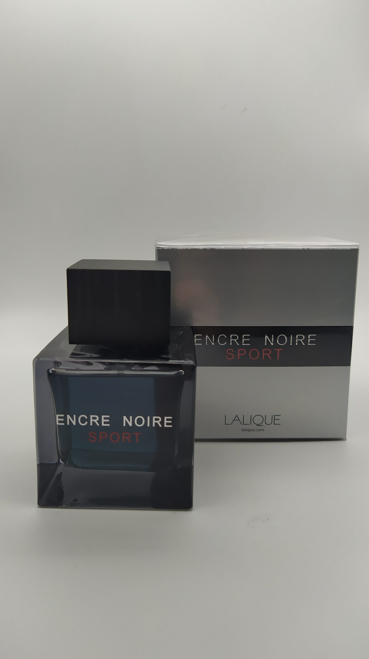 Encre noire sport описание